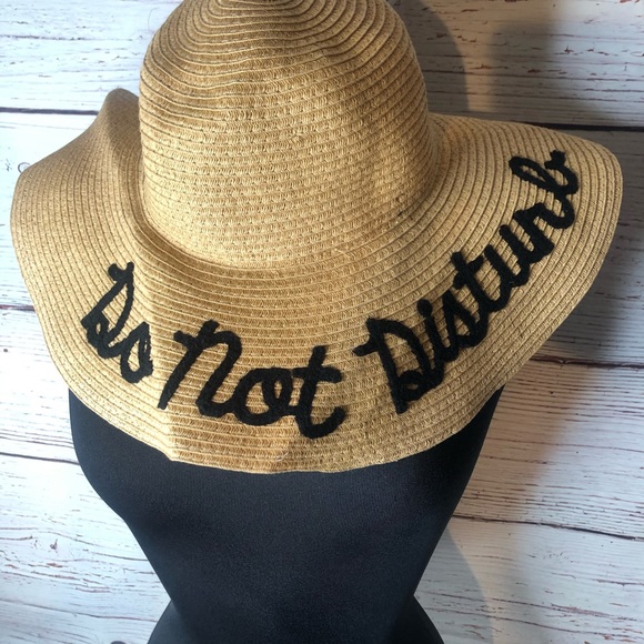 do not disturb sun hat